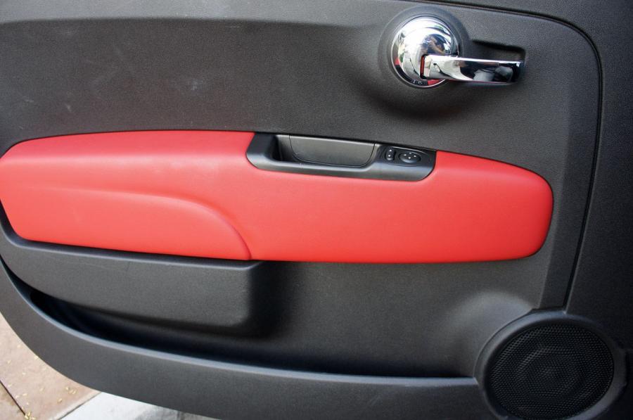  Fiat 500 Abarth 2012 года  (фото 10 из 121)